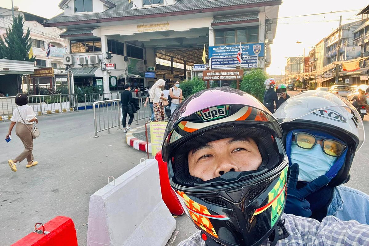 A Motorcycle Adventure: Exploring Thailand on Two Wheels - 1539514100