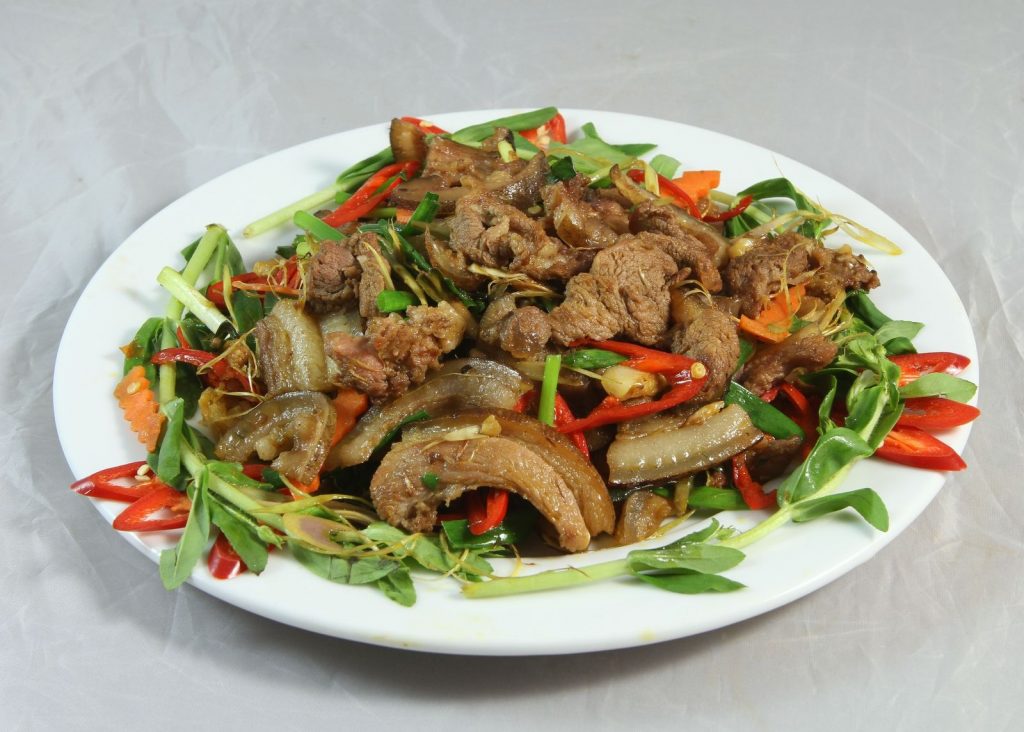 Chapa Sapa Restaurant - Enjoy dishes rich in highland ethnic identity 8