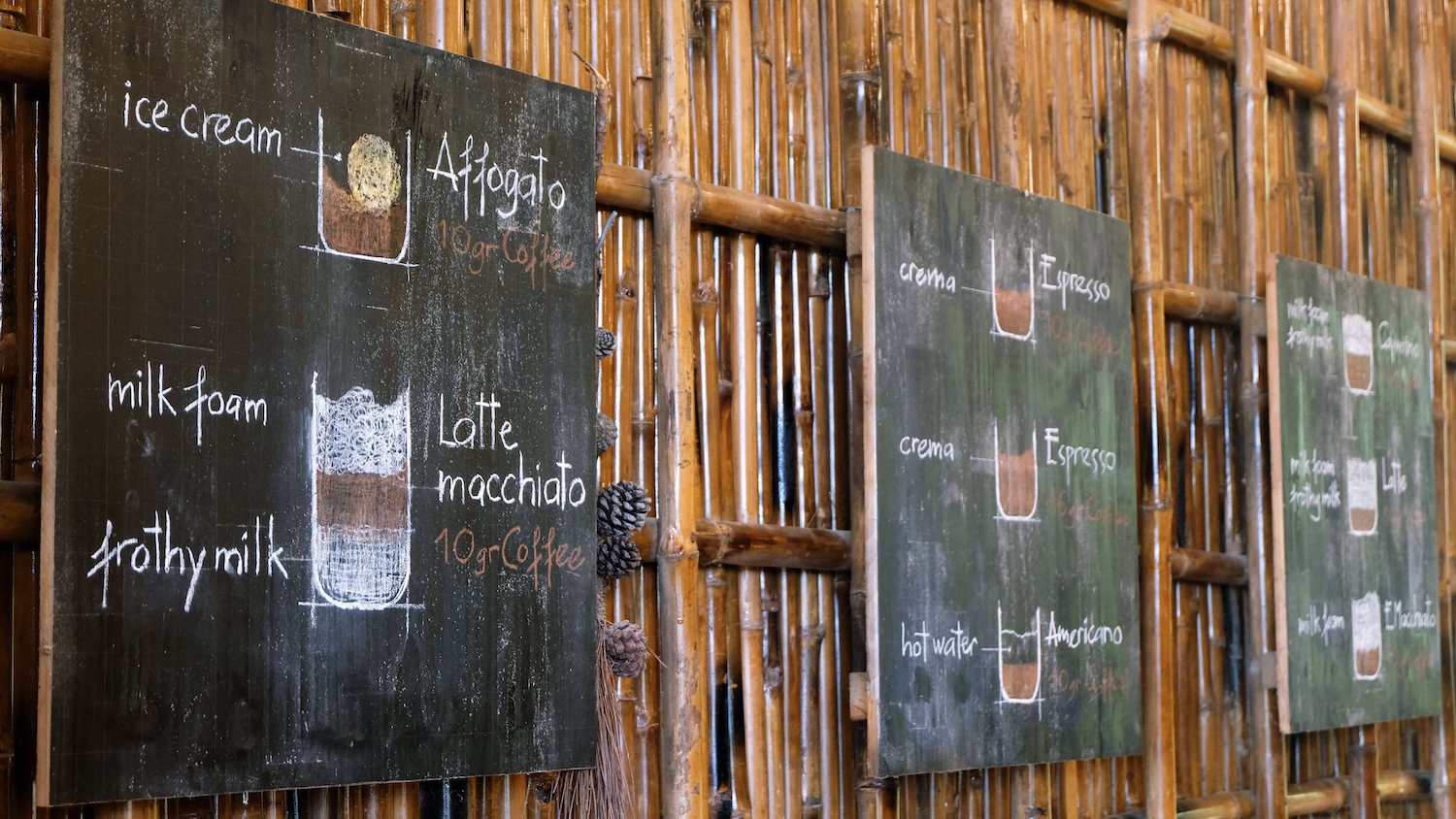 Lavenderdalat Coffee House - Coffee shop with a charming view of Tuyen Lam Lake that makes everyone fall in love in Da Lat 7