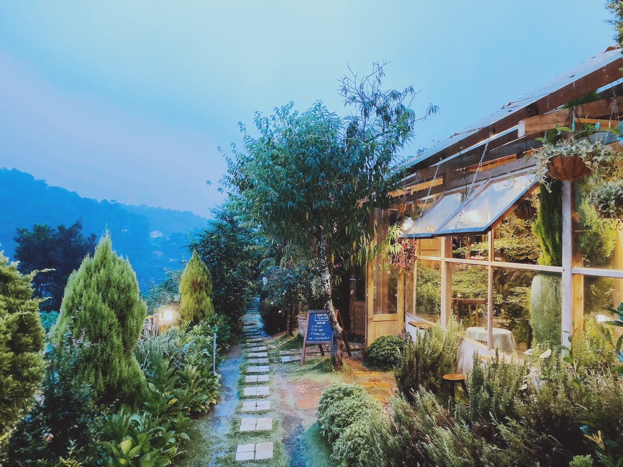 Summer Garden Coffee Shop - Let's go to the dreamy coffee shop once and post photos a week in Da Lat 11