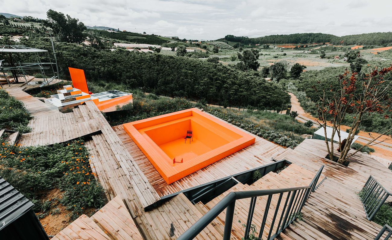 3 coffee shops in Da Lat possess interesting colorful spaces 3