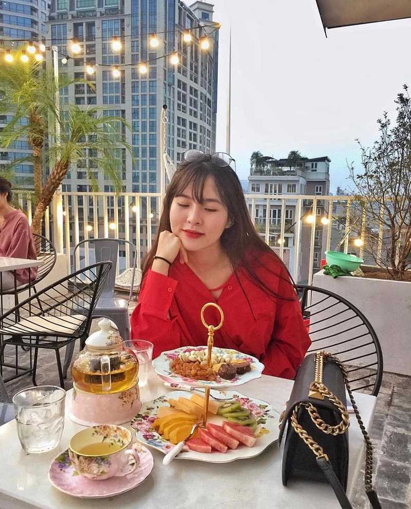 4 Hanoi afternoon tea shops with peaceful beauty in the capital 7
