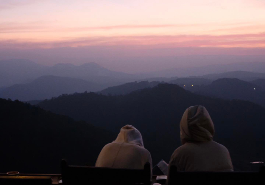 5 coffee shops in Da Lat capture the brilliant sunset scene 16