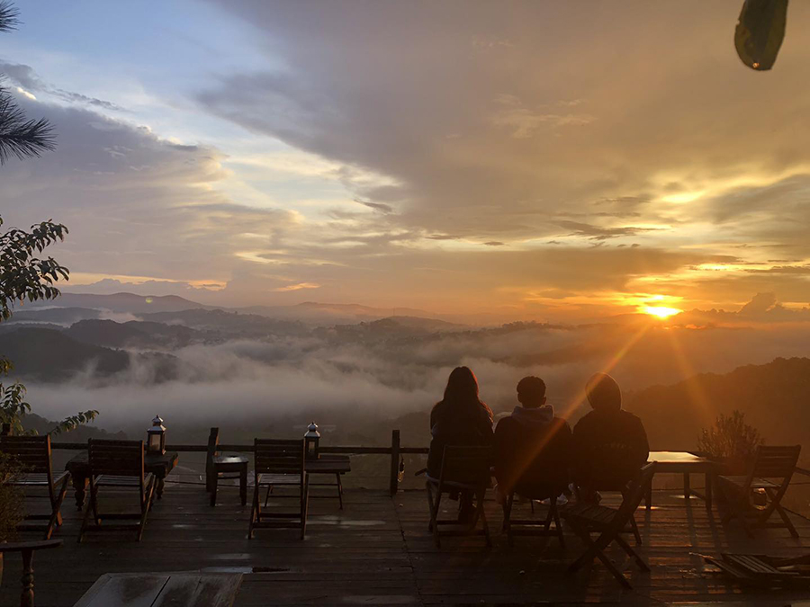 5 coffee shops in Da Lat capture the brilliant sunset scene 4