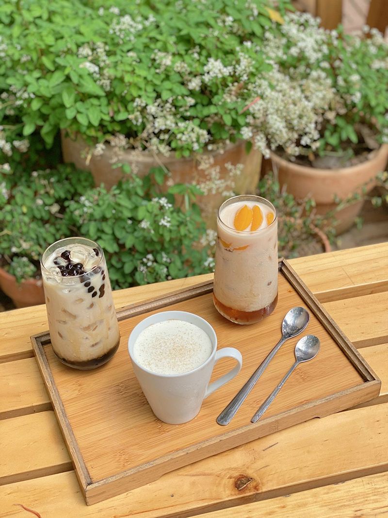 5 Hanoi garden coffee shops that will give you truly relaxing moments 3