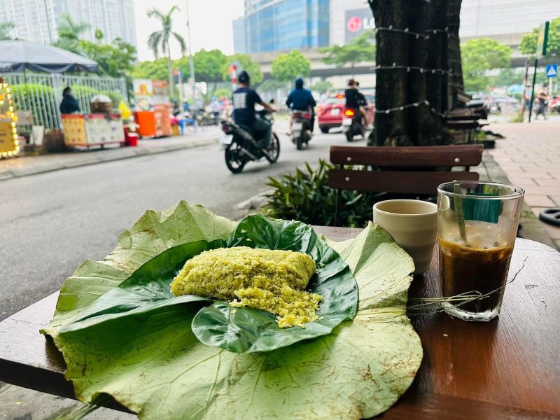 Hanoi sticky rice with green rice, a simple gift imbued with the soul of the capital's autumn 5