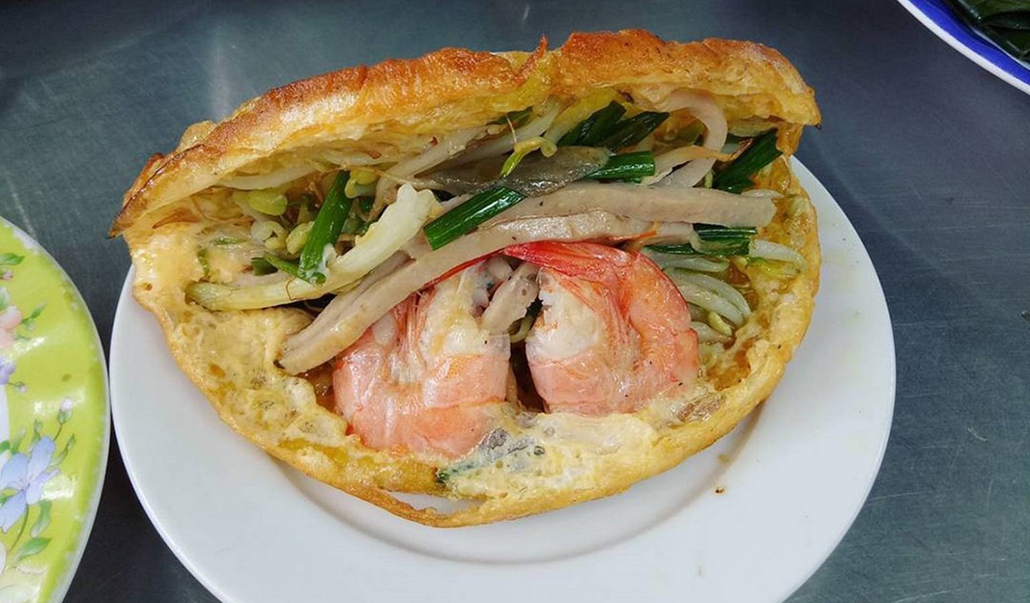 Lac Thien pleasure cake - Special delicious taste famous throughout Hue 4