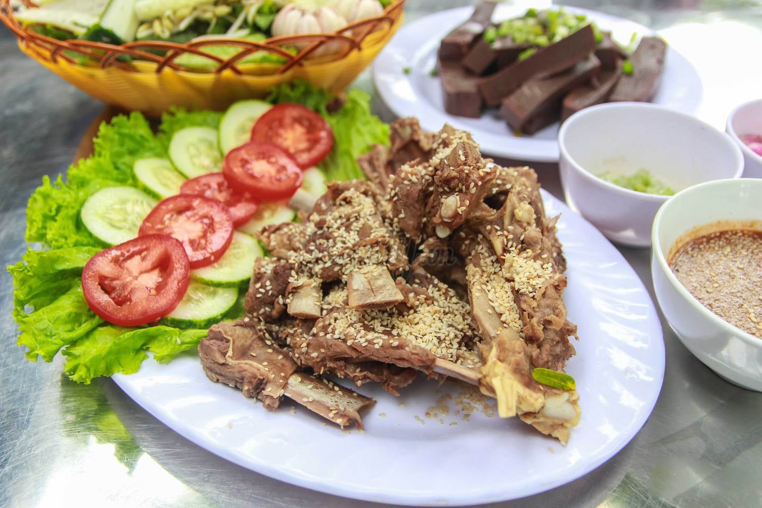 Lao Hac Da Nang Braised Veal - Crispy, delicious veal in Da Nang 7