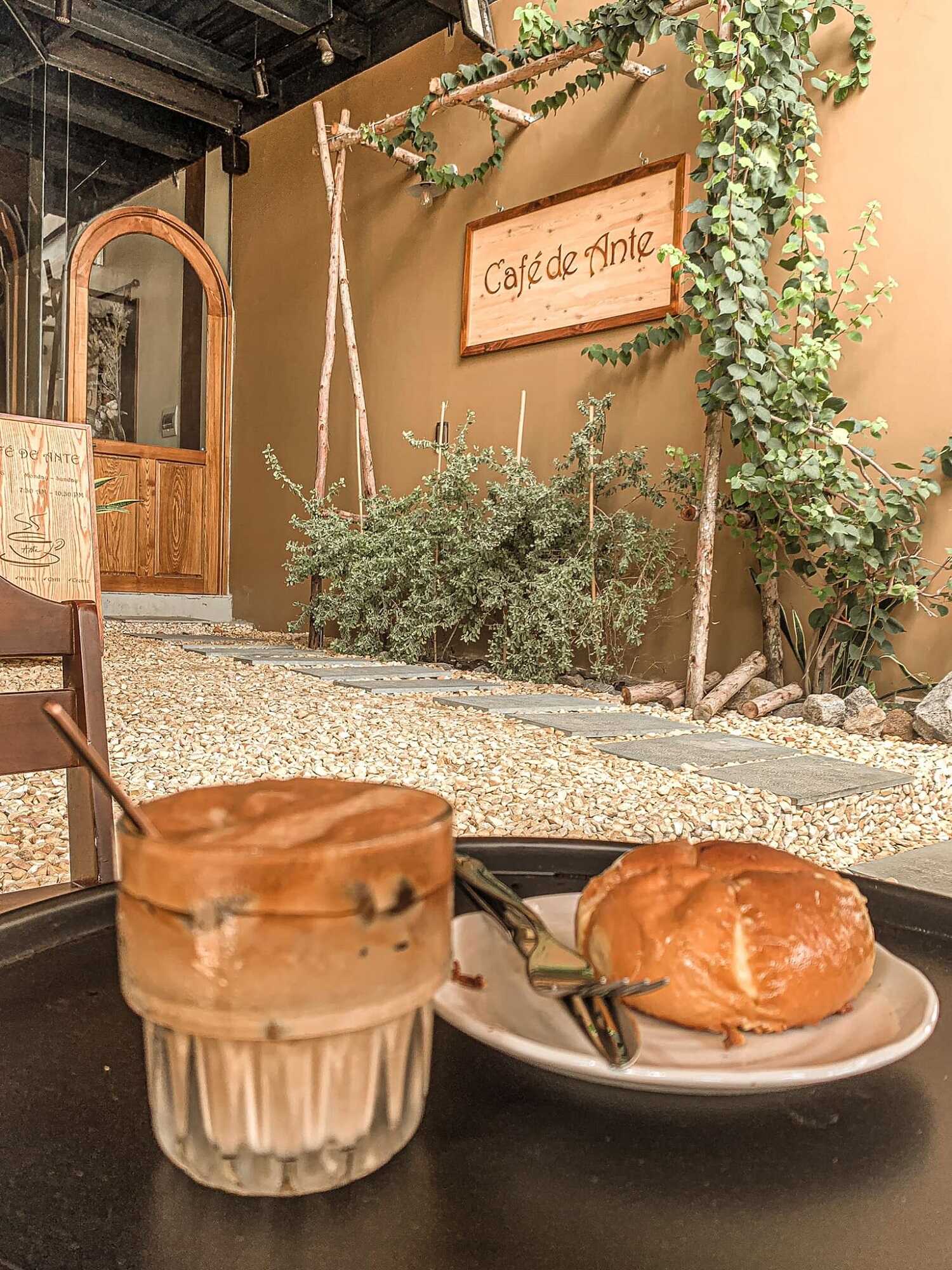 Café de Ante – Romantic vintage cafe in Da Nang 17