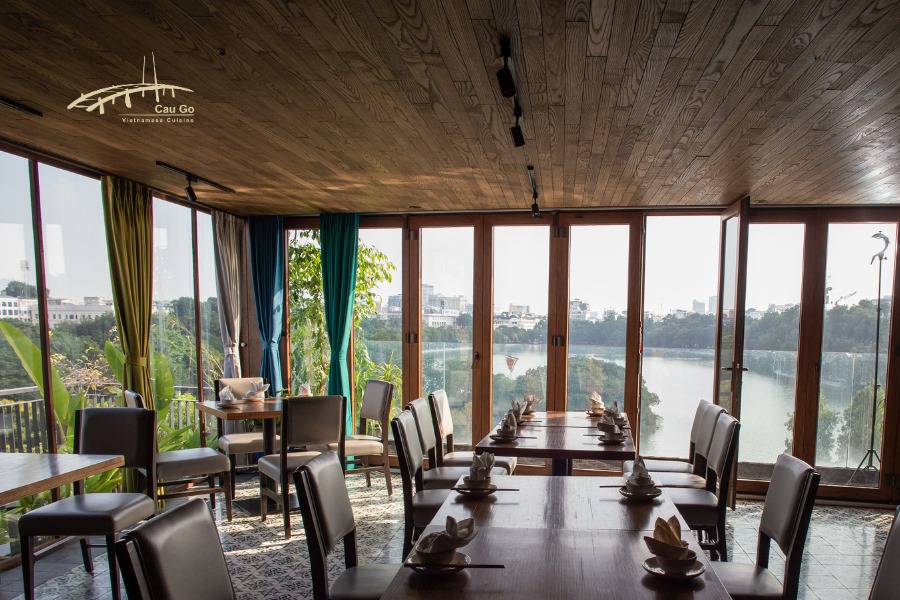 Cau Go Vietnamese Cuisine – Beautiful with a panoramic dining space overlooking Hoan Kiem Lake 2