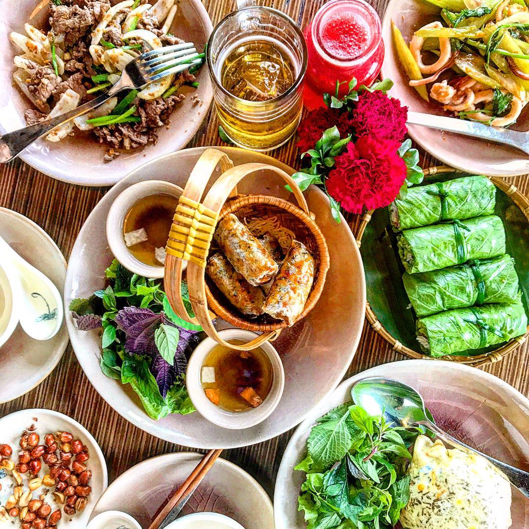 Cau Go Vietnamese Cuisine – Gorgeous with a panoramic dining space overlooking Hoan Kiem Lake 3