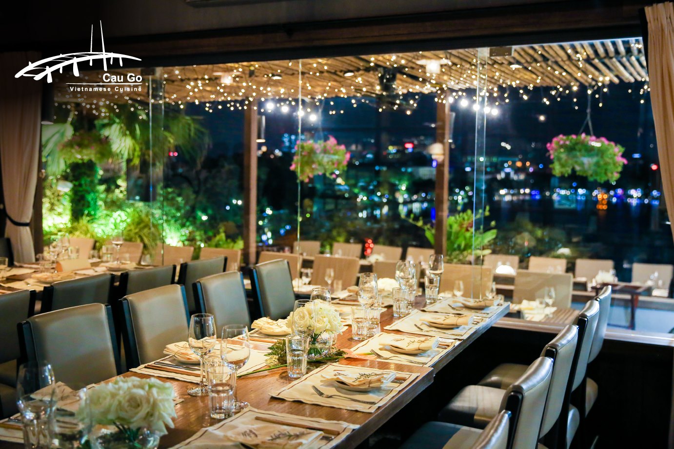 Cau Go Vietnamese Cuisine – Beautiful with a panoramic dining space overlooking Hoan Kiem Lake 19