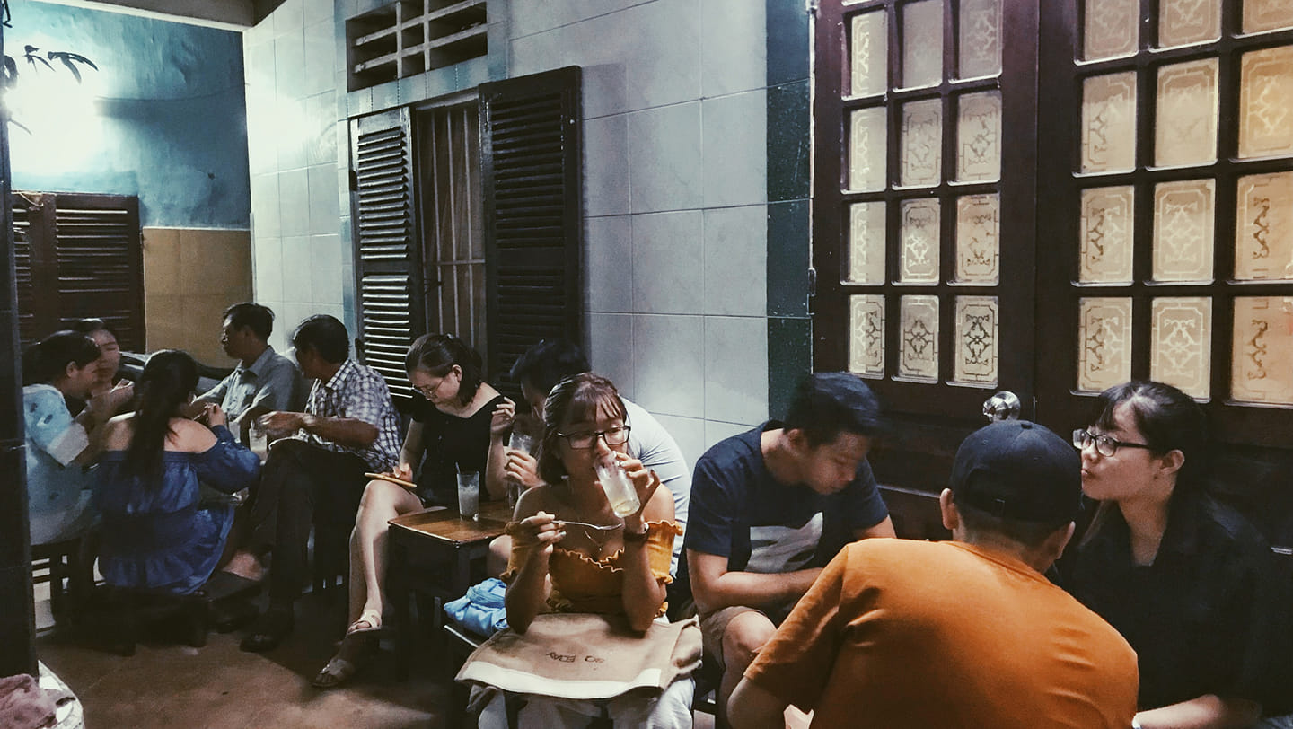 Hung Vuong Alley Tea - Heart-stopping sweetness from ordinary cups of tea in Hue 3