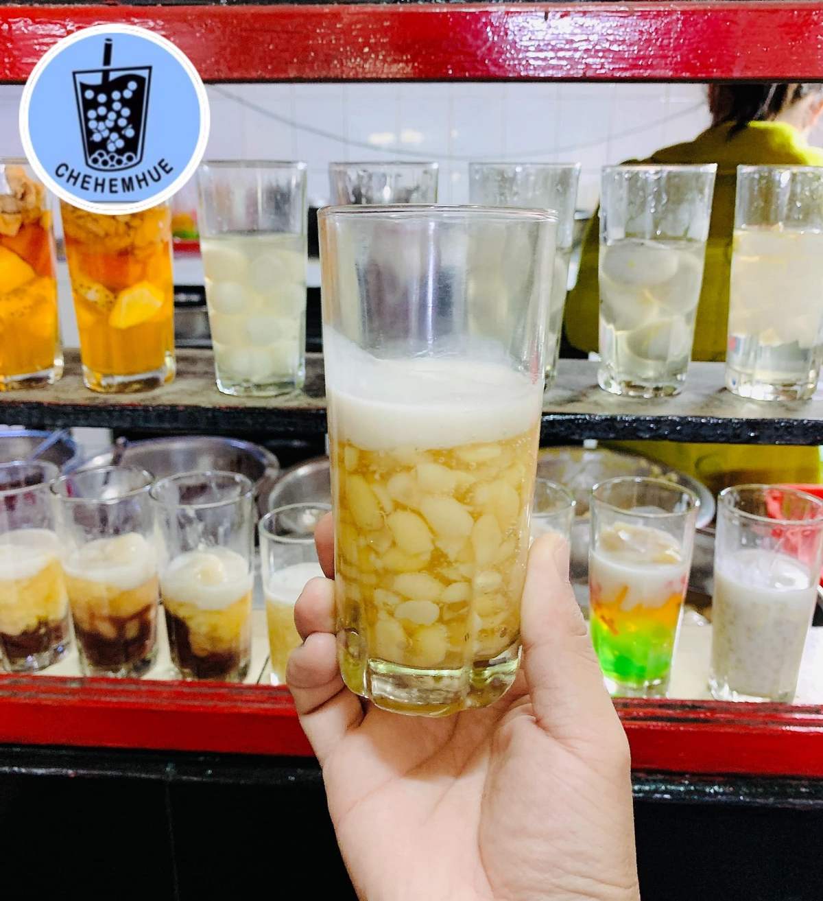 Hung Vuong Alley Tea - Heart-stopping sweetness from ordinary cups of tea in Hue 9