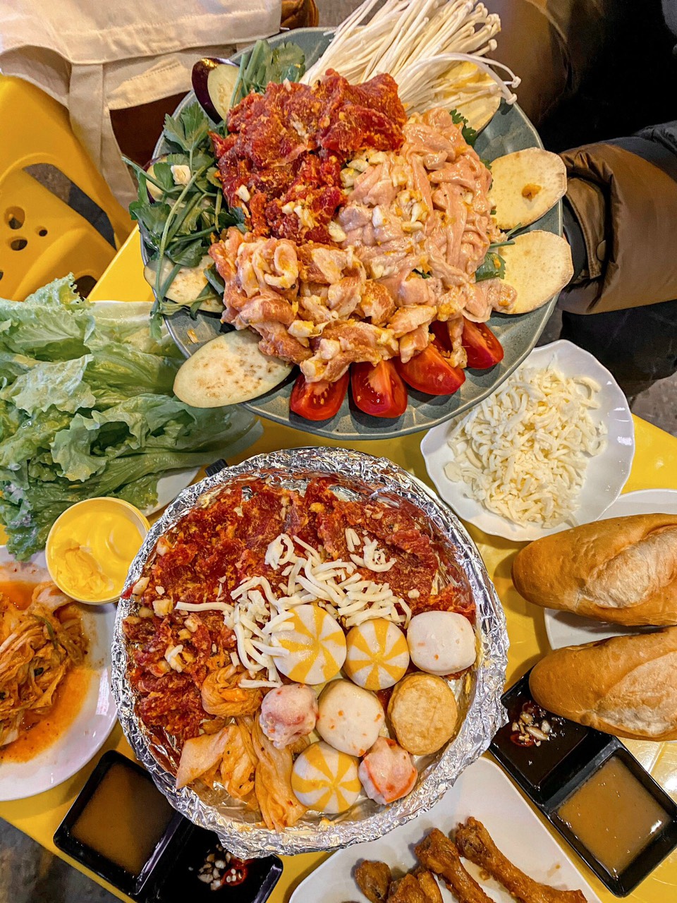 Era Quan - Vietnamese cuisine restaurant with luxurious European architecture 3