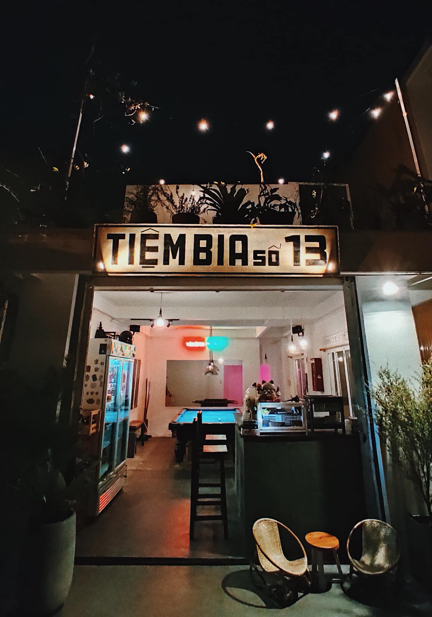 Visit 7 extremely chill bars in Da Lat to experience 9