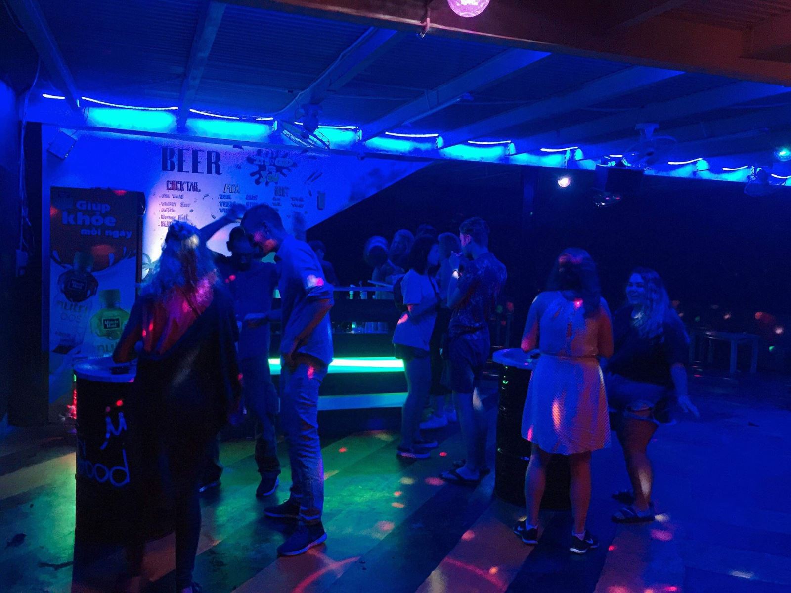 Visit 7 extremely chill bars in Da Lat to experience 15