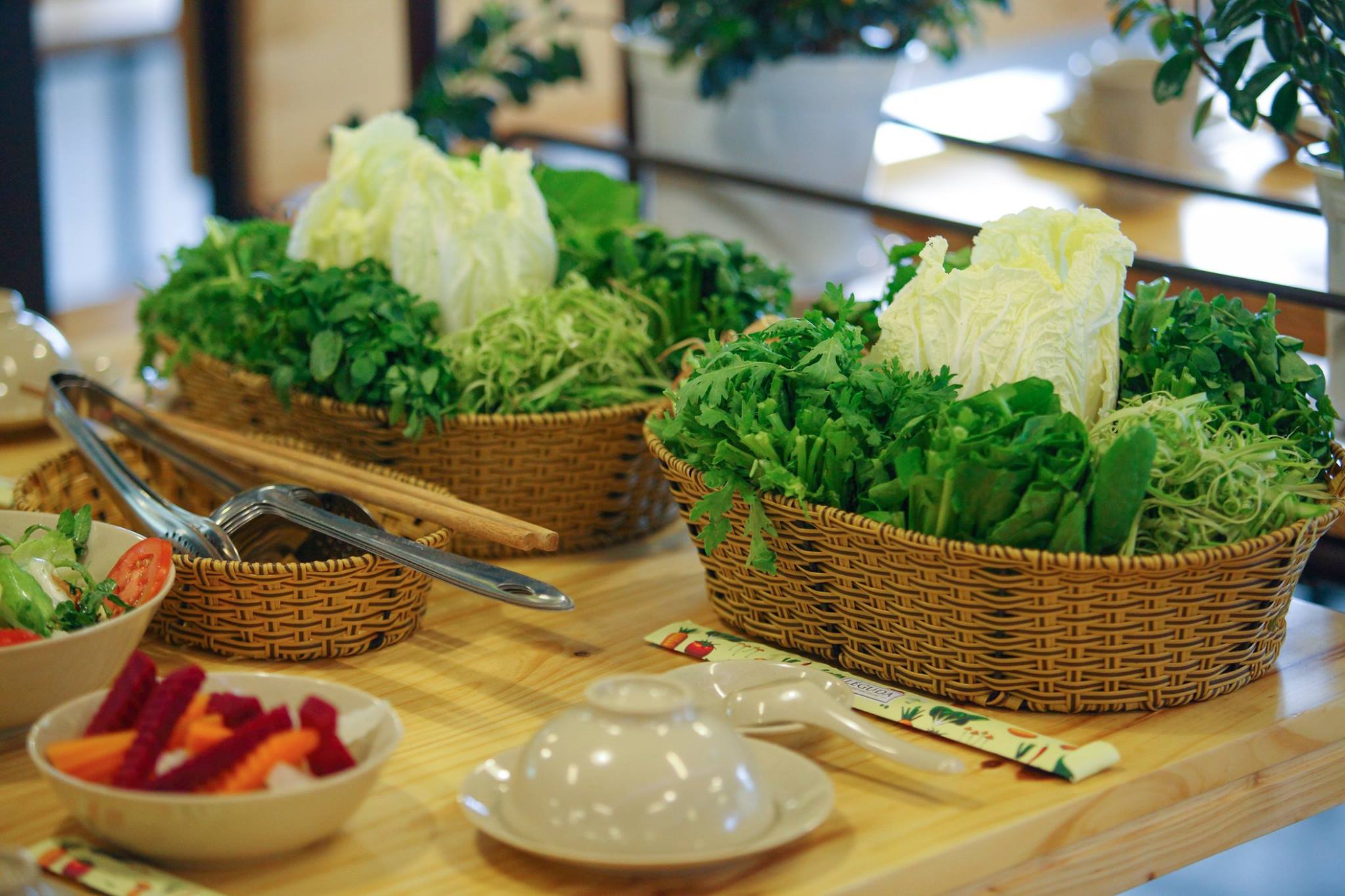 Discover fresh vegetable paradise at LEGUDA Dalat 8 vegetable buffet restaurant
