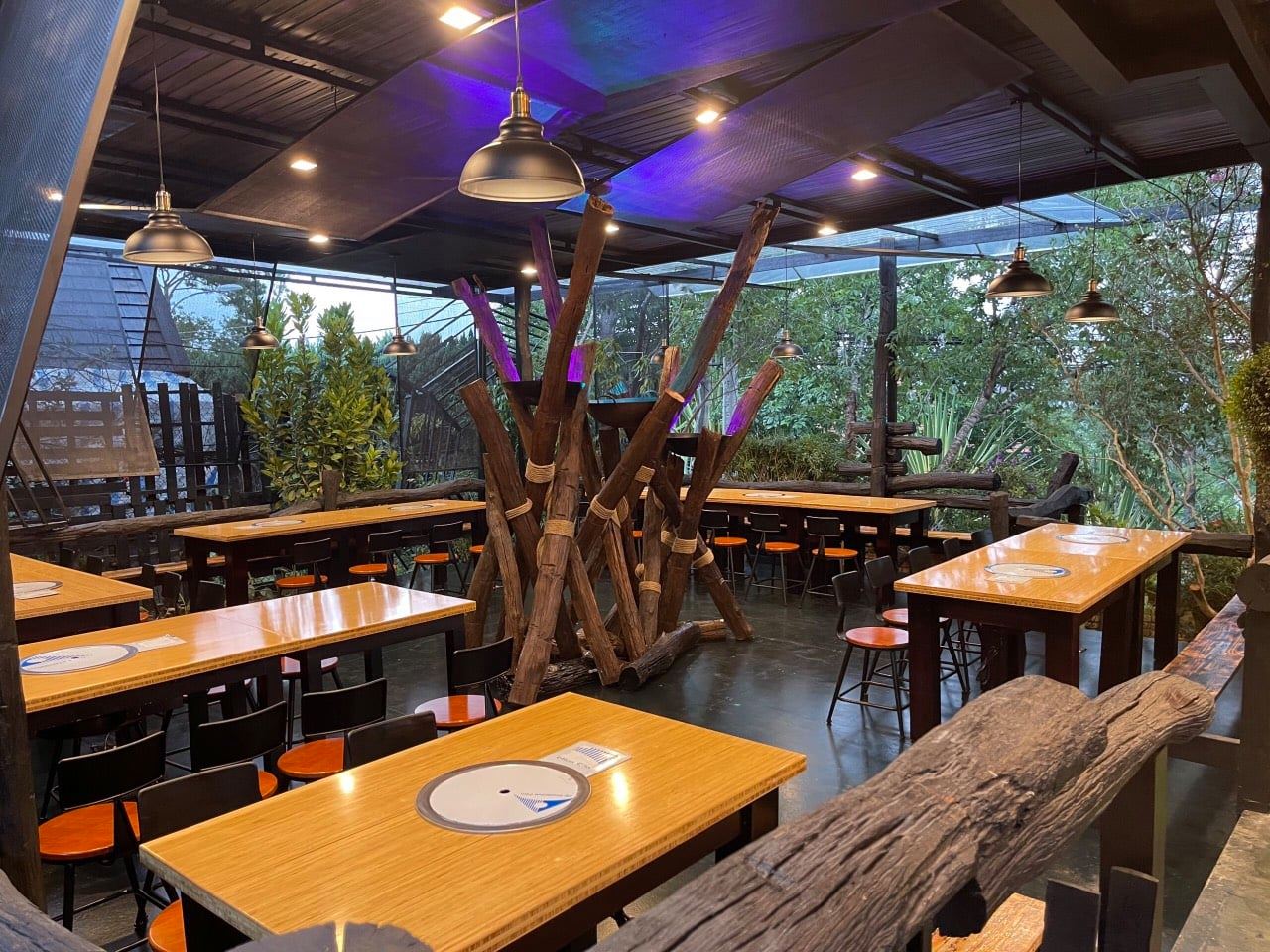 May Restaurant Da Lat - Cozy space, rich in Vietnamese flavor 4