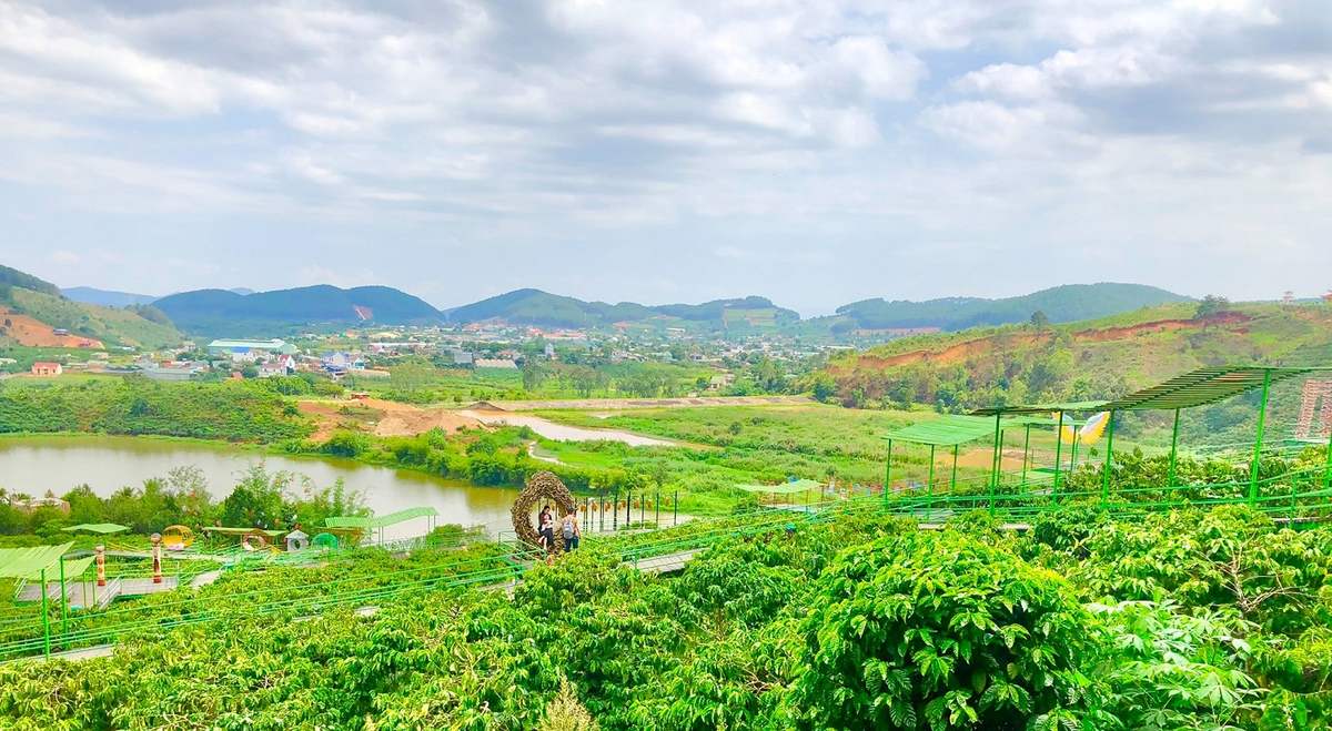 Me Linh Coffee Garden - Super hot virtual living paradise in Da Lat 18