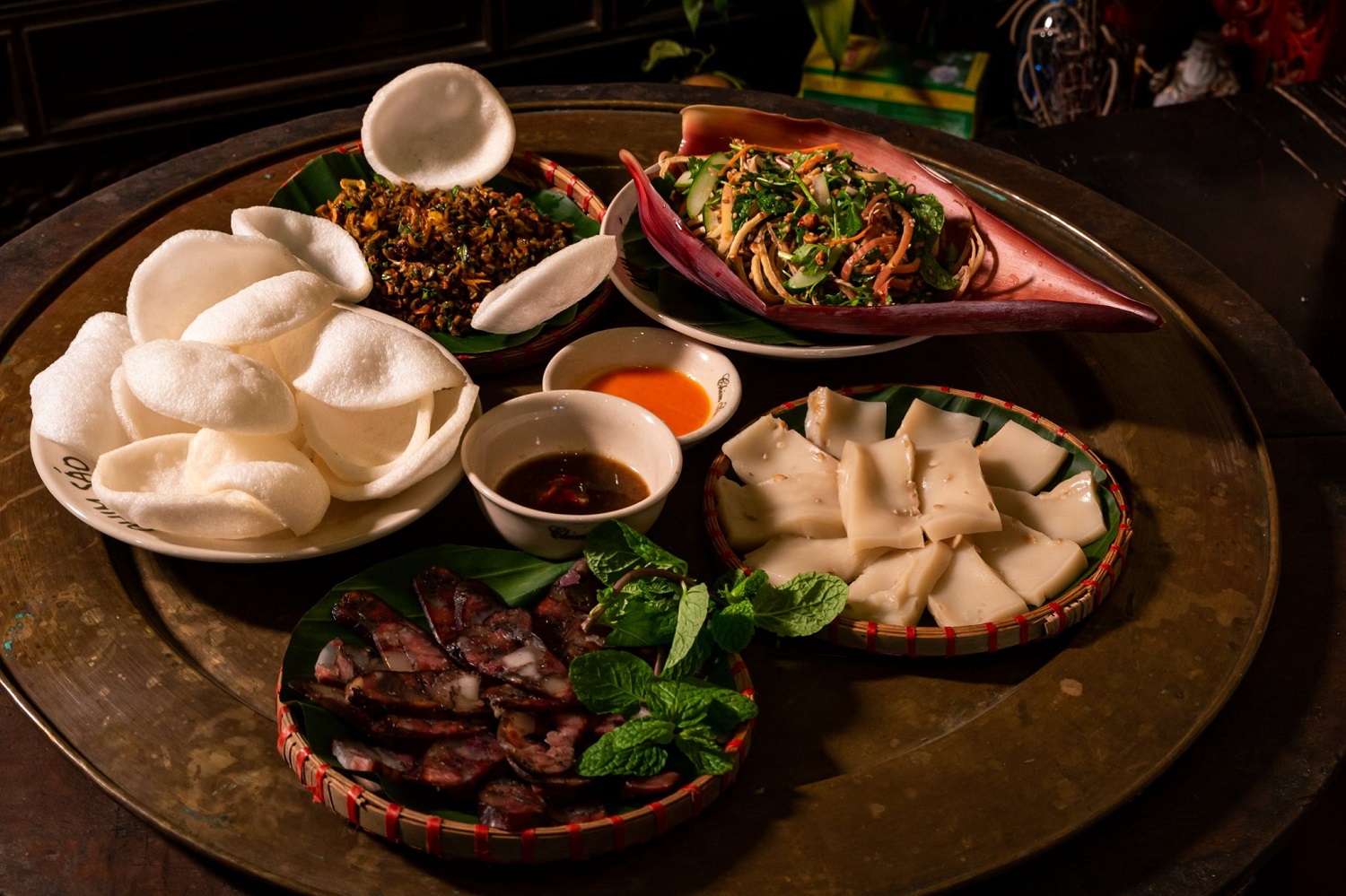 Chim Sao Restaurant - Cuisine from three regions of Vietnam with irresistible deliciousness 4