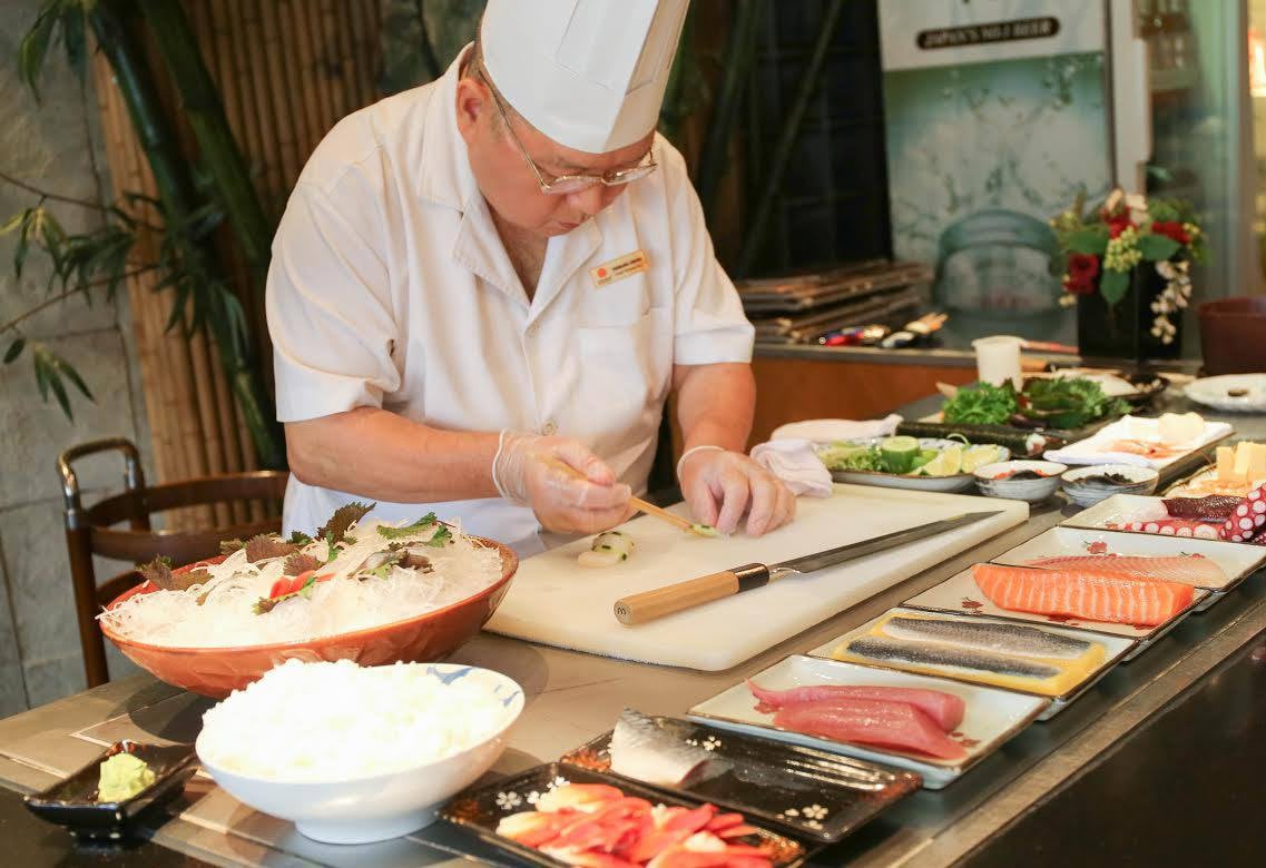 Trieu Nhat Asahi Sushi Restaurant - Miniature Land of Phu Tang in the heart of Hanoi 11