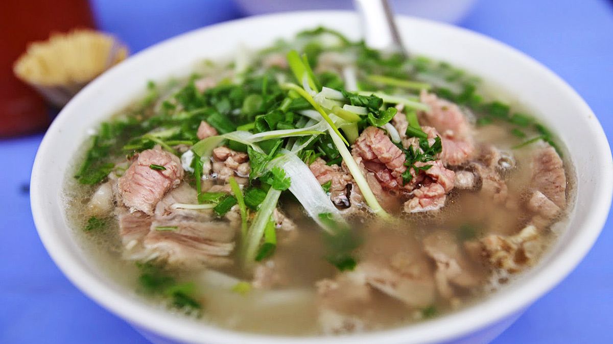 Pho Bat Dan - 100 year old heirloom pho in Hanoi 6