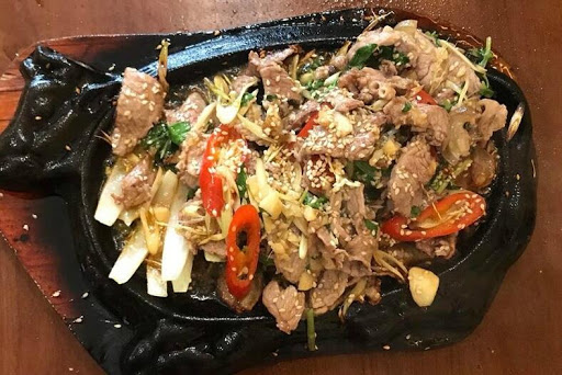 Red Dzao House Restaurant - Enjoy delicious dishes in the mountains of Sapa town 6