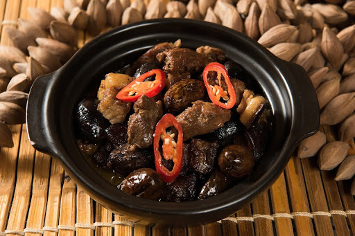 Red Dzao House Restaurant - Enjoy delicious dishes in the mountains of Sapa town 9
