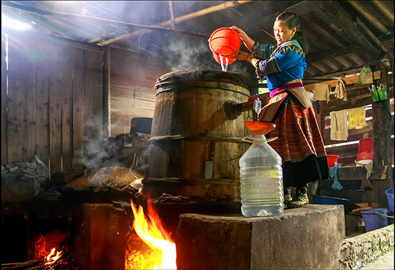Bac Ha corn wine - Culinary quintessence in Lao Cai white plateau 4