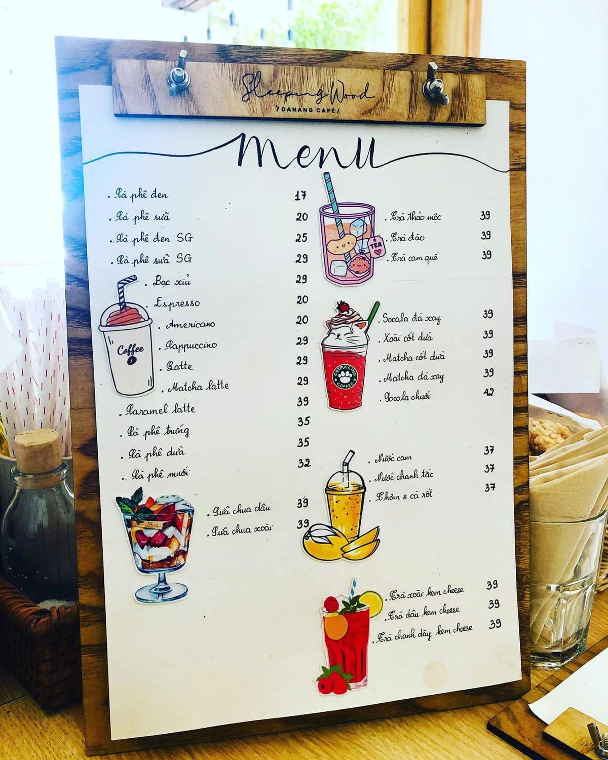 Sleeping Wood Café - A simple, sincere, lovely cafe in Da Nang 6