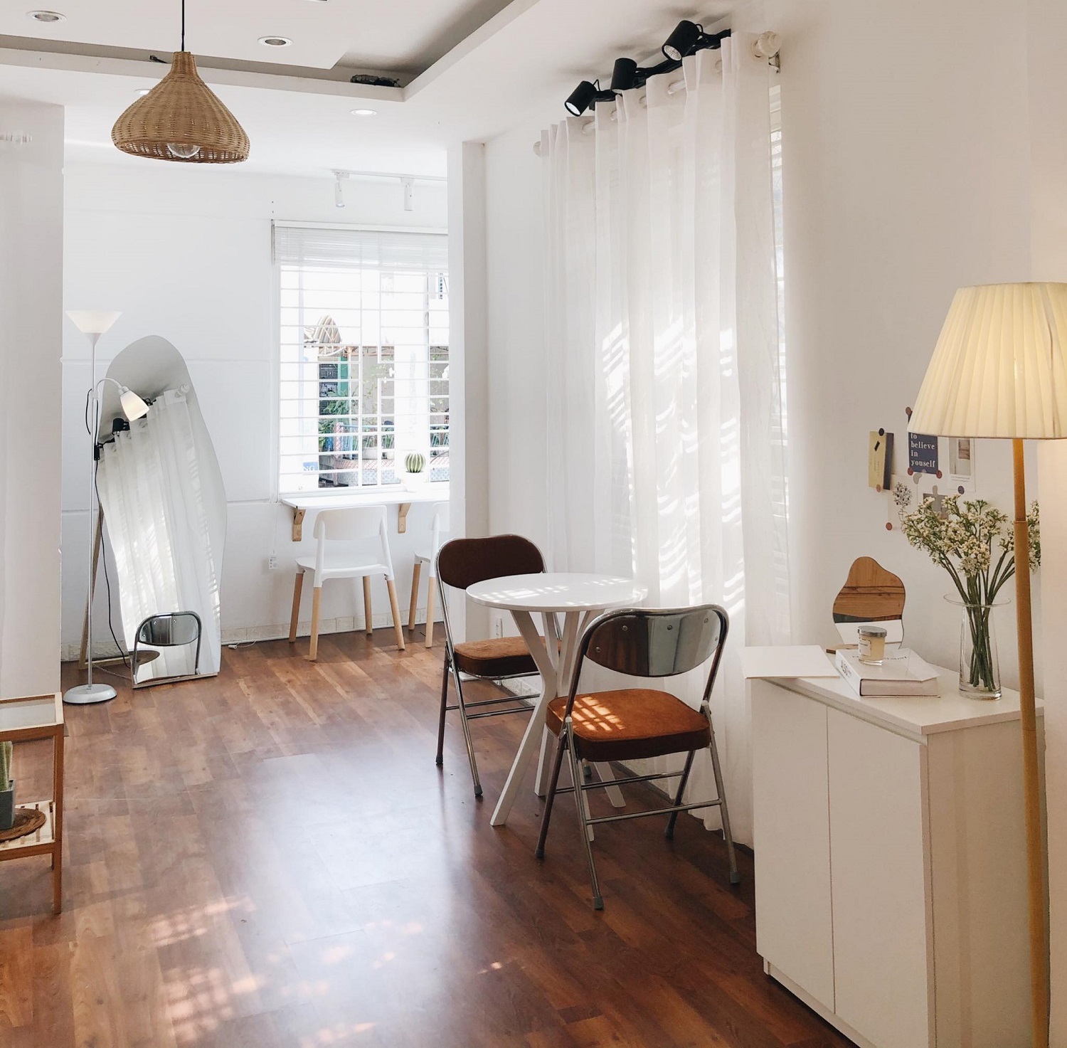 Sleeping Wood Café - A simple, sincere, lovely cafe in Da Nang 23