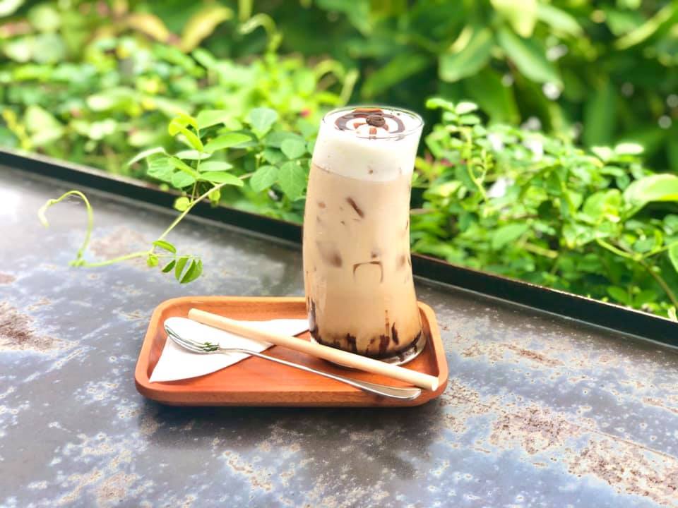 The 59 Café – A cafe hidden in an alley with a special nostalgic beauty 9