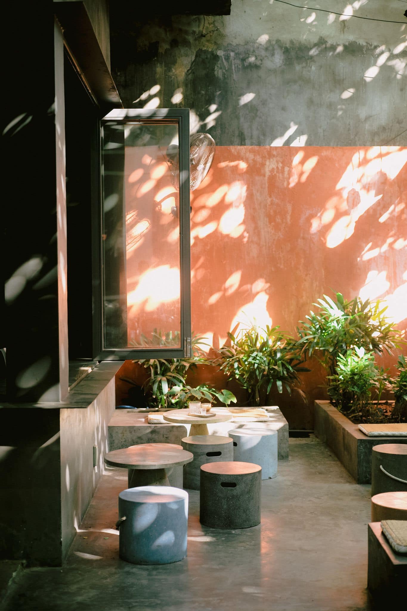 The 59 Café – A cafe hidden in an alley with a special nostalgic beauty 15
