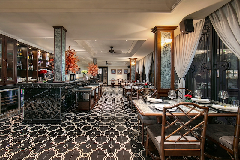 The Gourmet Corner Restaurant – Enjoy a luxurious and class 11 Asian-European feast