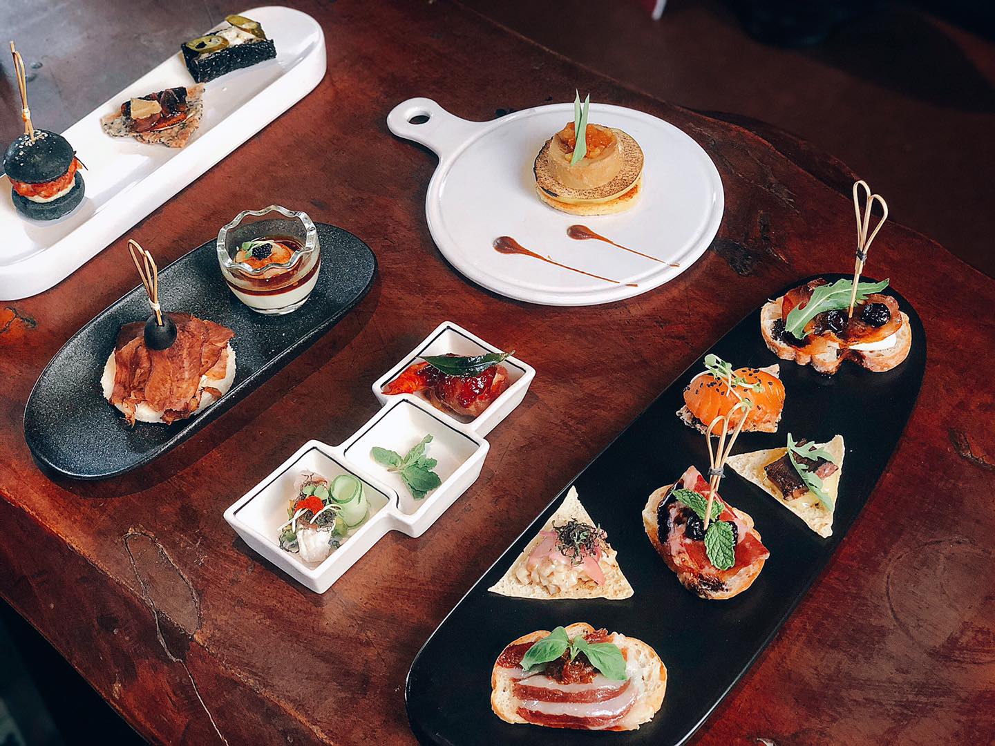 Enjoy authentic European dishes in the romantic space of Pincho Tapas Kitchen & Drinks 4