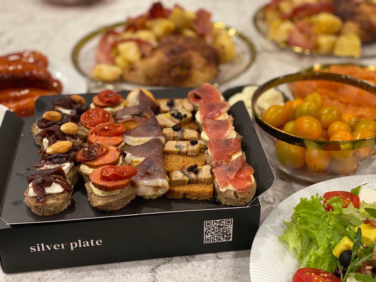 Enjoy authentic European dishes in the romantic space of Pincho Tapas Kitchen & Drinks 28