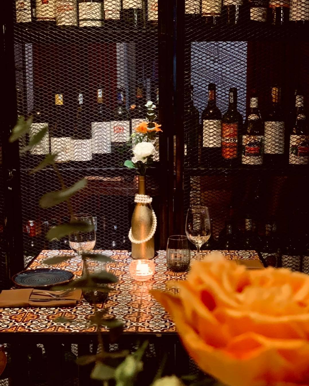 Enjoy authentic European dishes in the romantic space of Pincho Tapas Kitchen & Drinks 41