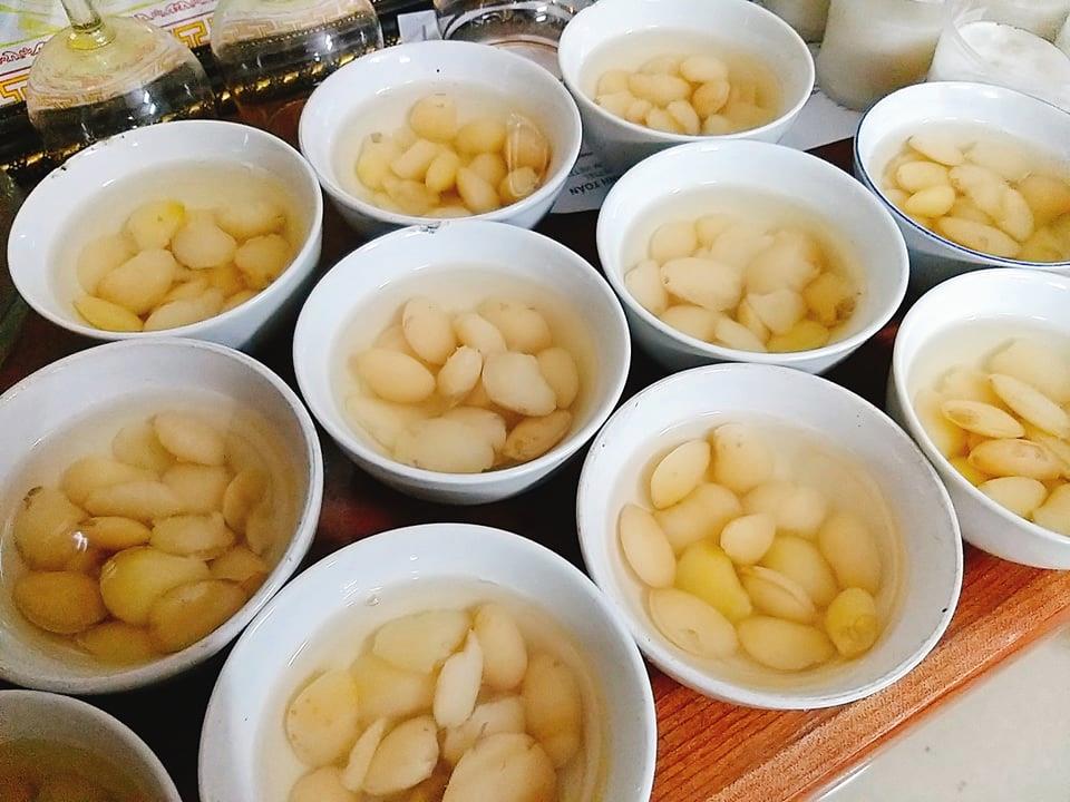 Enjoy delicious Hue sweet soup dishes at Mo Ton Dich 4 sweet soup