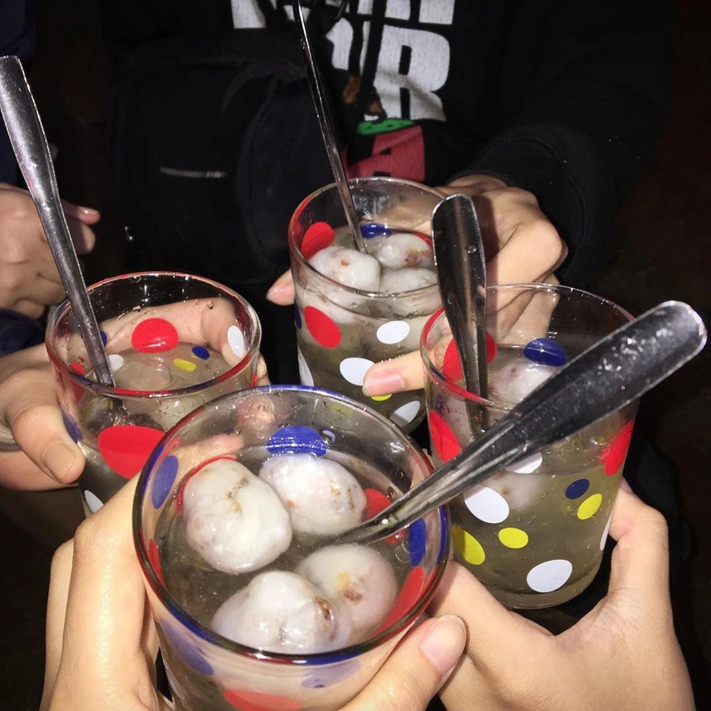 Enjoy attractive Hue sweet soup dishes at Mo Ton Dich 11 sweet soup