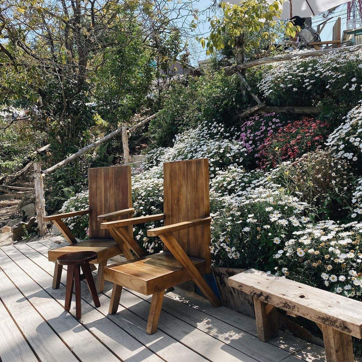 Bag Mo To Coffee Shop - There are many virtual living corners here 9