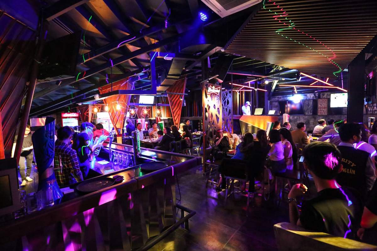 Top 6 Da Lat bars with super preferential prices from only 50,000 VND 13