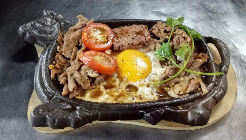 Explore Saigon cuisine with the top 10 most unique dishes 8