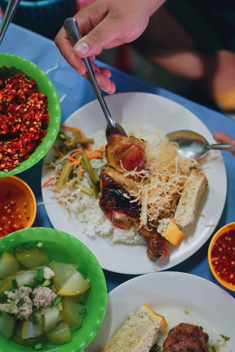 Top 10 most famous Saigon nightlife restaurants in Saigon 2