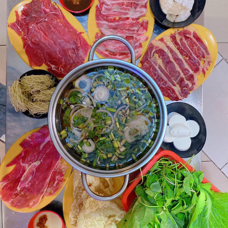 Top 10 most famous Saigon nightlife restaurants in Saigon 9