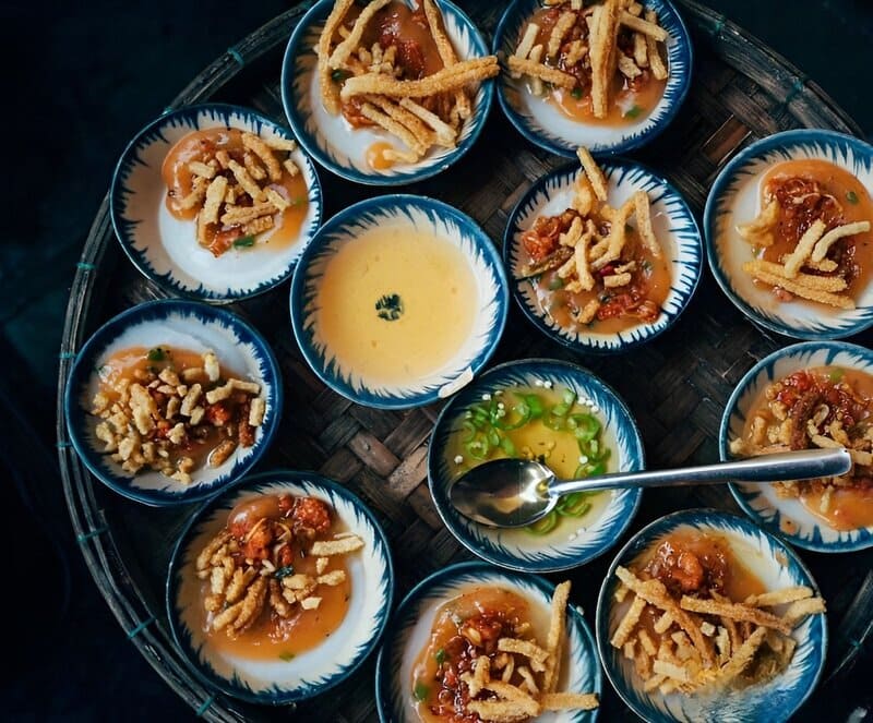 What to eat in Hue? Explore the list of interesting specialties in the ancient capital 4