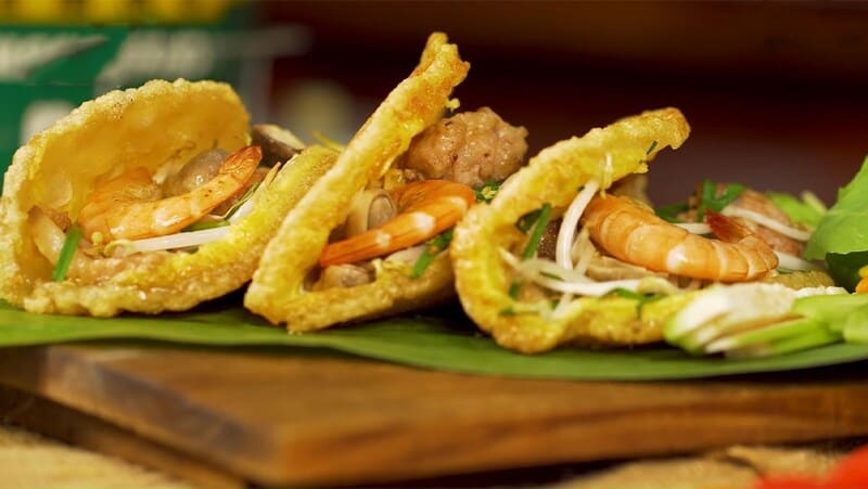 What to eat in Hue? Explore the list of interesting specialties in the land of the ancient capital 8