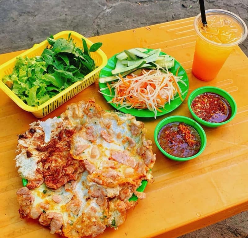 What to eat in Hue? Explore the list of interesting specialties in the land of the ancient capital 9
