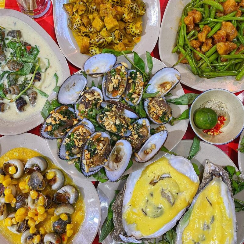 What to eat in Saigon to satisfy your street food cravings 8