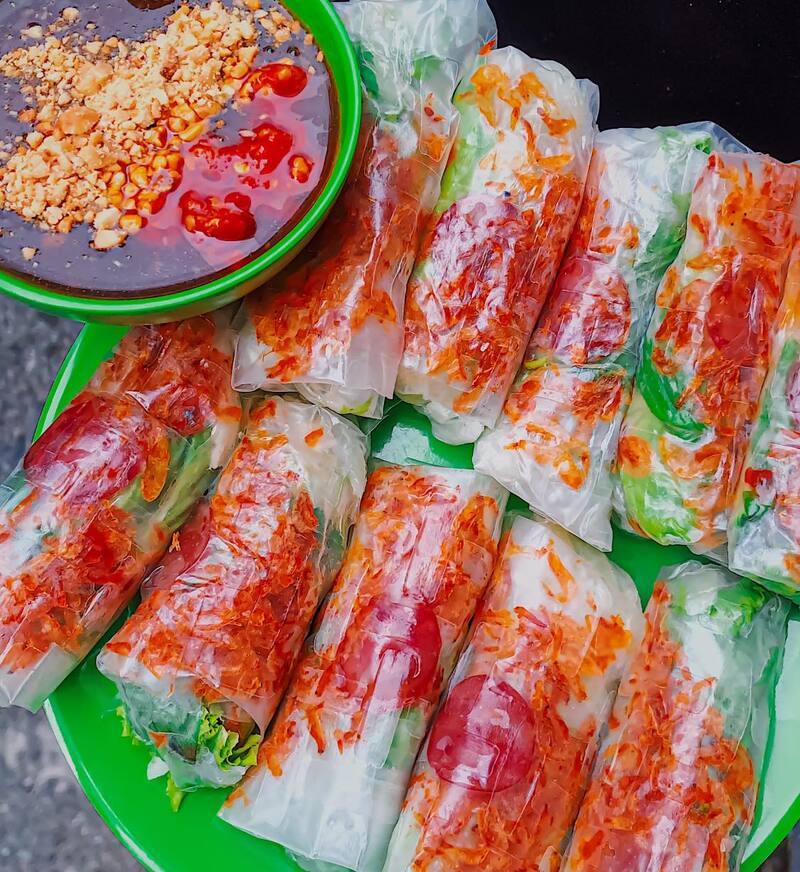 What to eat in Saigon to satisfy your street food cravings 10